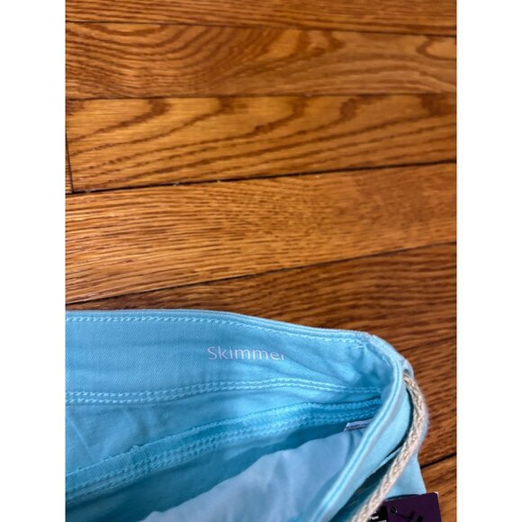 GLORIA VANDERBILT Lillian Skimmer Belted Capri Pants Size 12 Aqua Sky Blue NWT - Picture 6 of 8